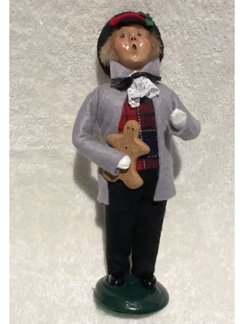 Vintage 1996 Byers’ Choice ‘Man with Gingerbread Man’ Caroler 10” Figurine